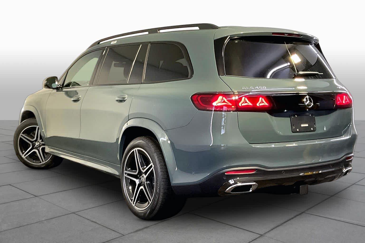 New 2027 Mercedes-Benz GLS 450 4MATIC image 3