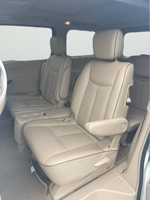 Used 2016 Nissan Quest Platinum FWD image 10