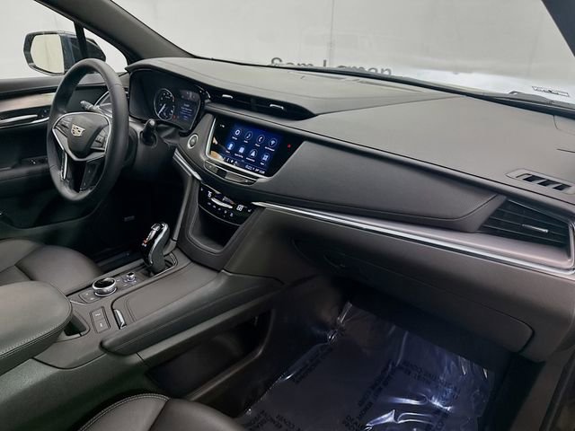 Used 2024 Cadillac XT5 Luxury image 32