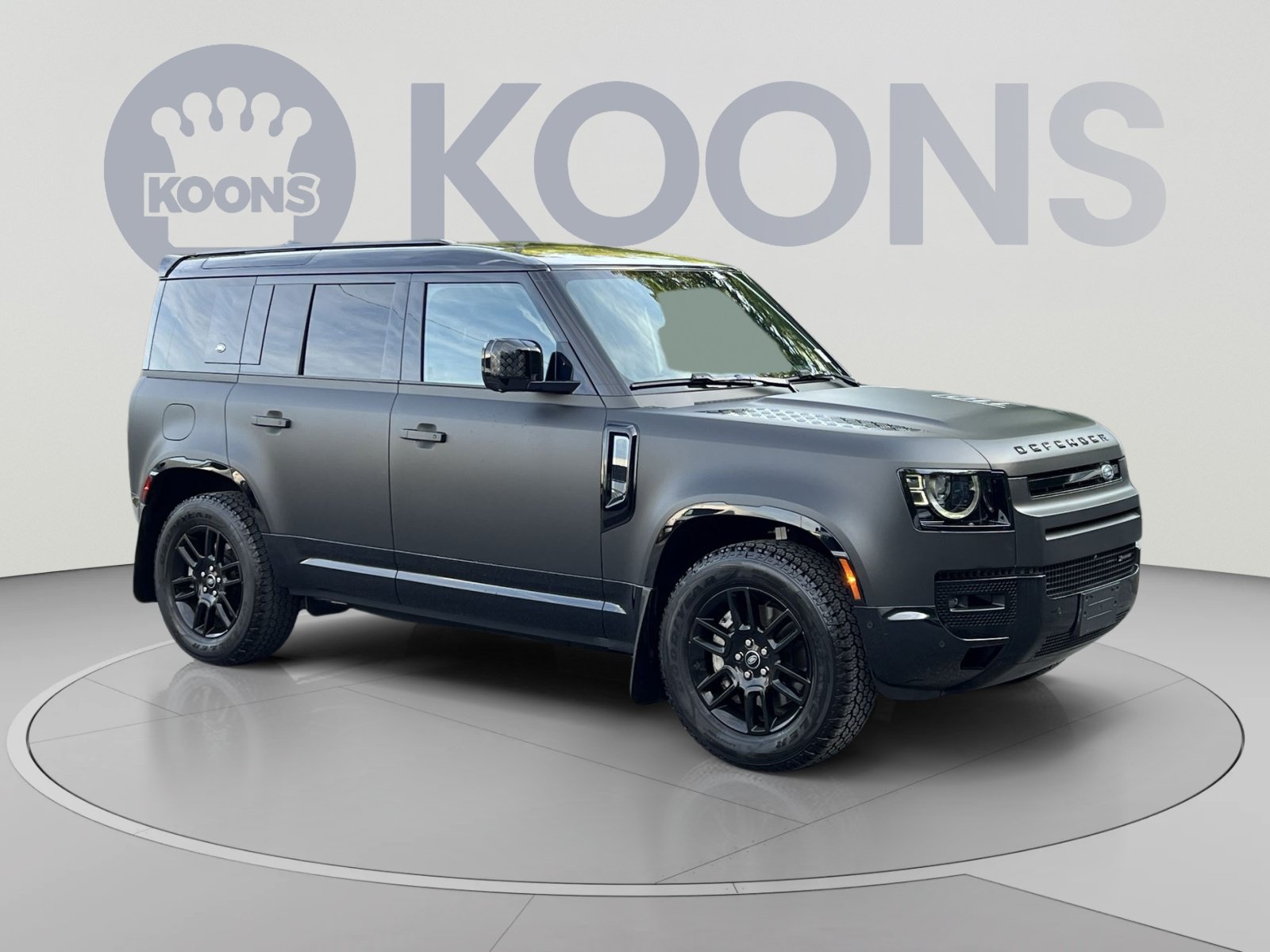 Used 2022 Land Rover Defender 110 X-Dynamic HSE AWD/4WD image 2