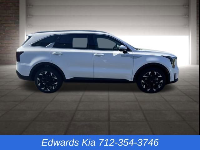 New 2025 Kia Sorento S w/ Panoramic Sunroof Package image 3