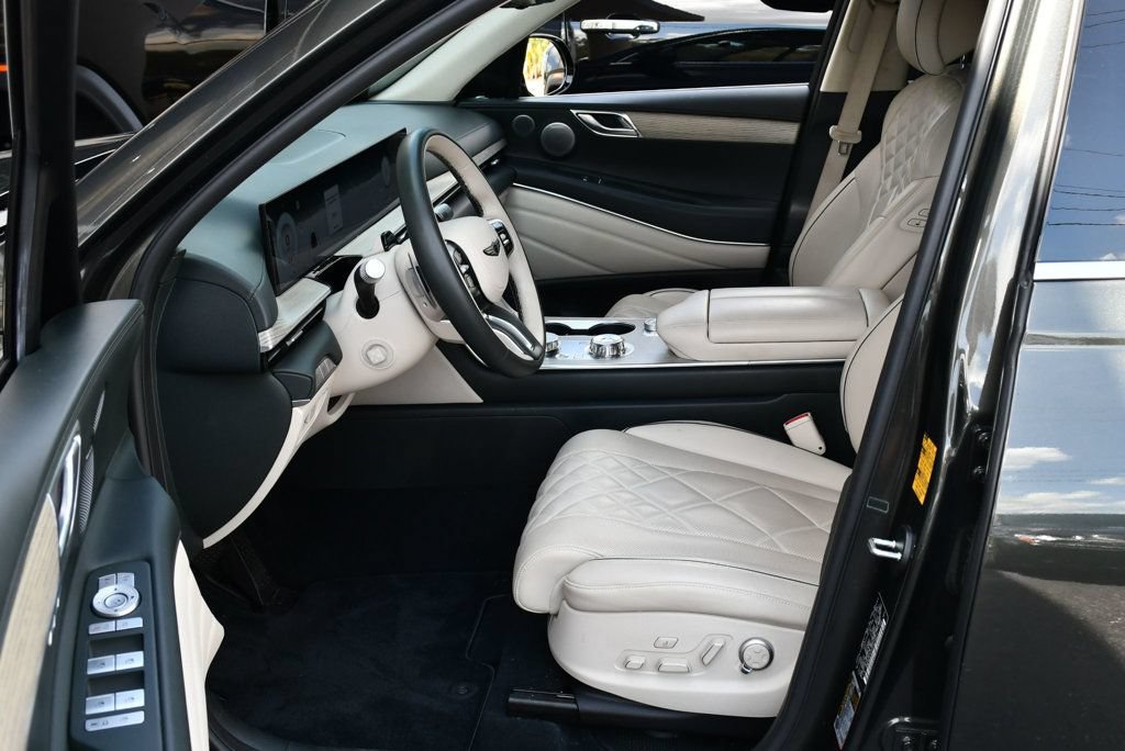Used 2025 Genesis GV80 3.5T Prestige AWD/4WD image 51