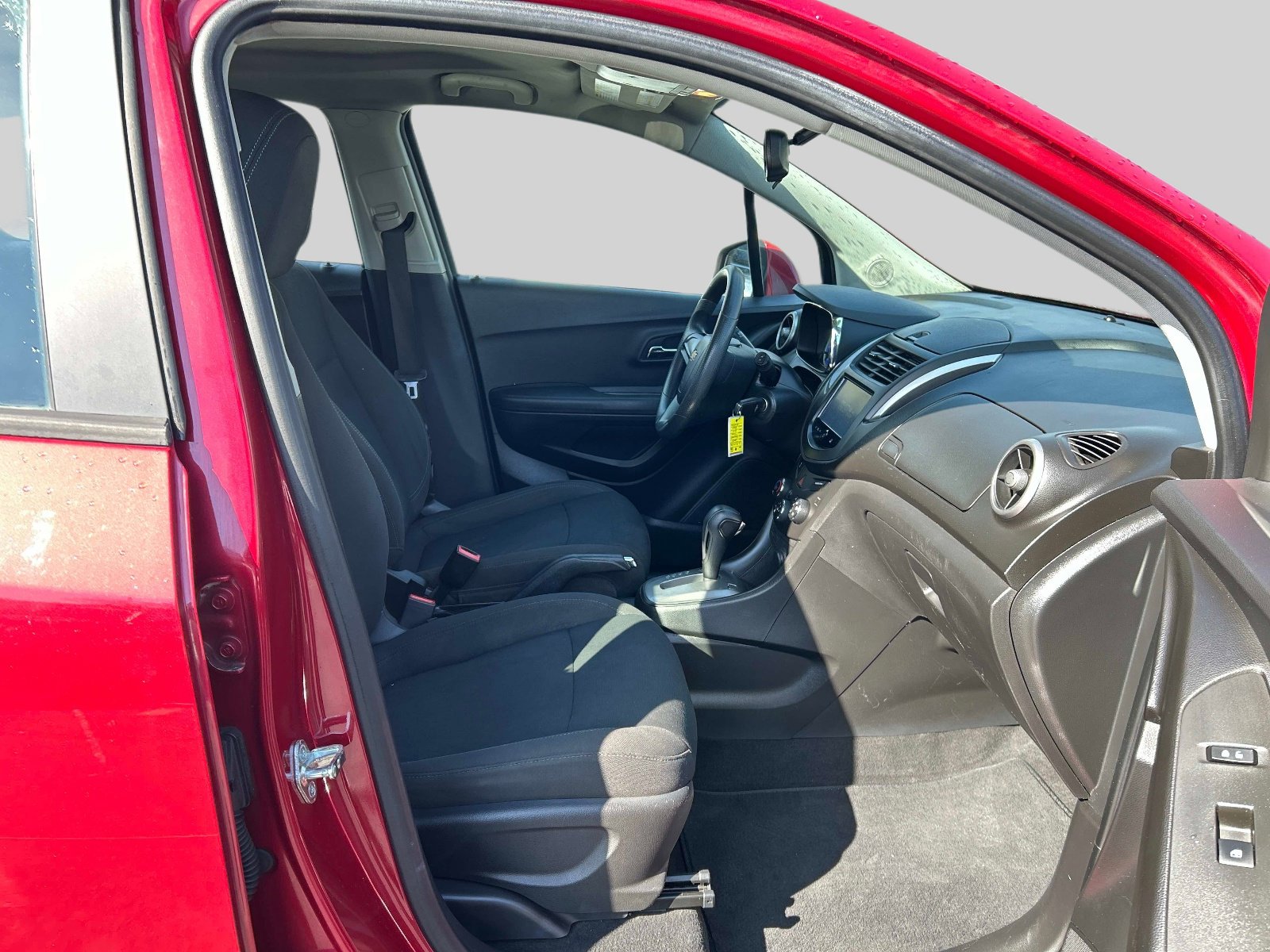 Used 2015 Chevrolet Trax LS w/ LPO, Protection Package FWD image 15