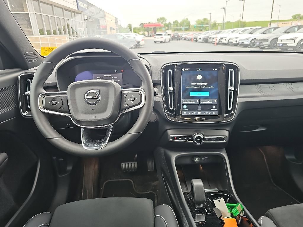 Certified 2023 Volvo C40 P8 Recharge Plus AWD/4WD image 2