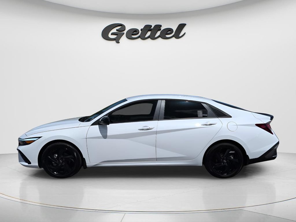 Certified 2026 Hyundai Elantra Sport FWD image 8