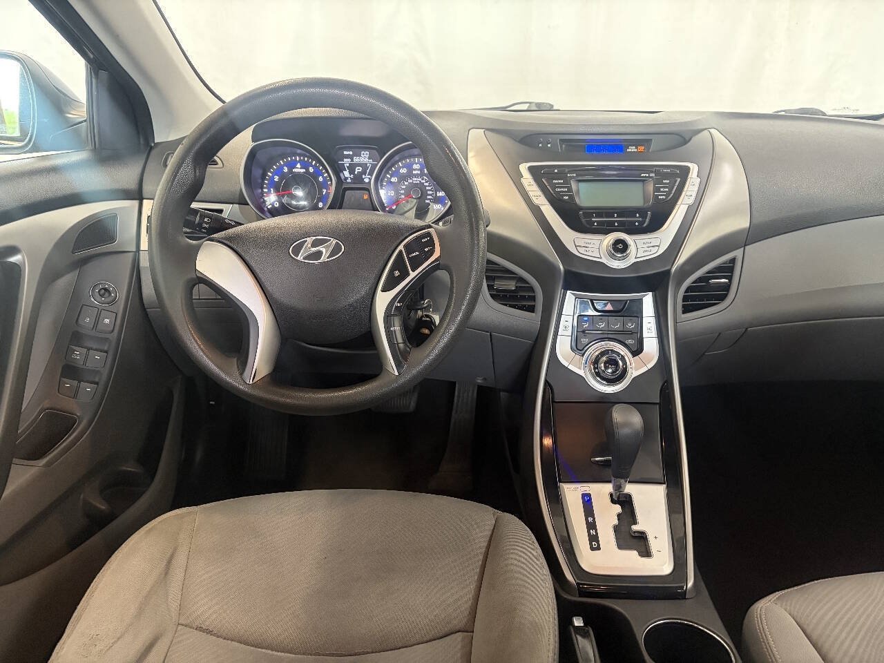 Used 2011 Hyundai Elantra GLS FWD image 13