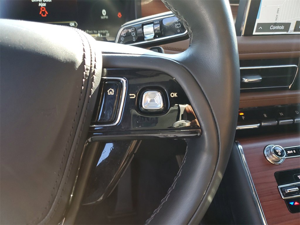 Certified 2023 Lincoln Aviator Reserve w/ Equipment Group 201A image 26