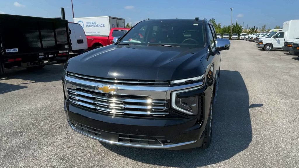 New 2026 Chevrolet Suburban Premier w/ Sun And Tow Package AWD/4WD image 5