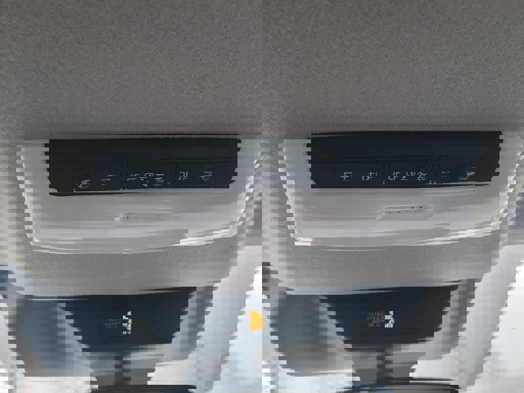 Certified 2025 Nissan Kicks S image 31