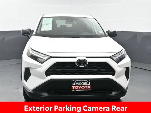 Used 2023 Toyota RAV4 LE AWD/4WD image 11