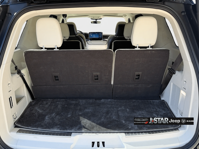 Used 2024 Lincoln Navigator Black Label AWD/4WD image 18
