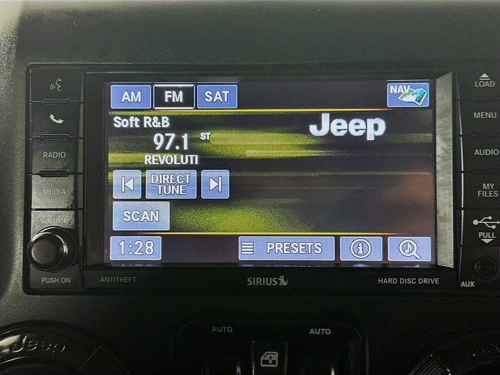 Used 2017 Jeep Wrangler Unlimited Rubicon image 17