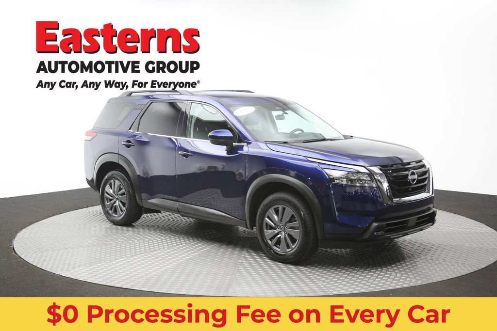 Used 2025 Nissan Pathfinder SV FWD image 48
