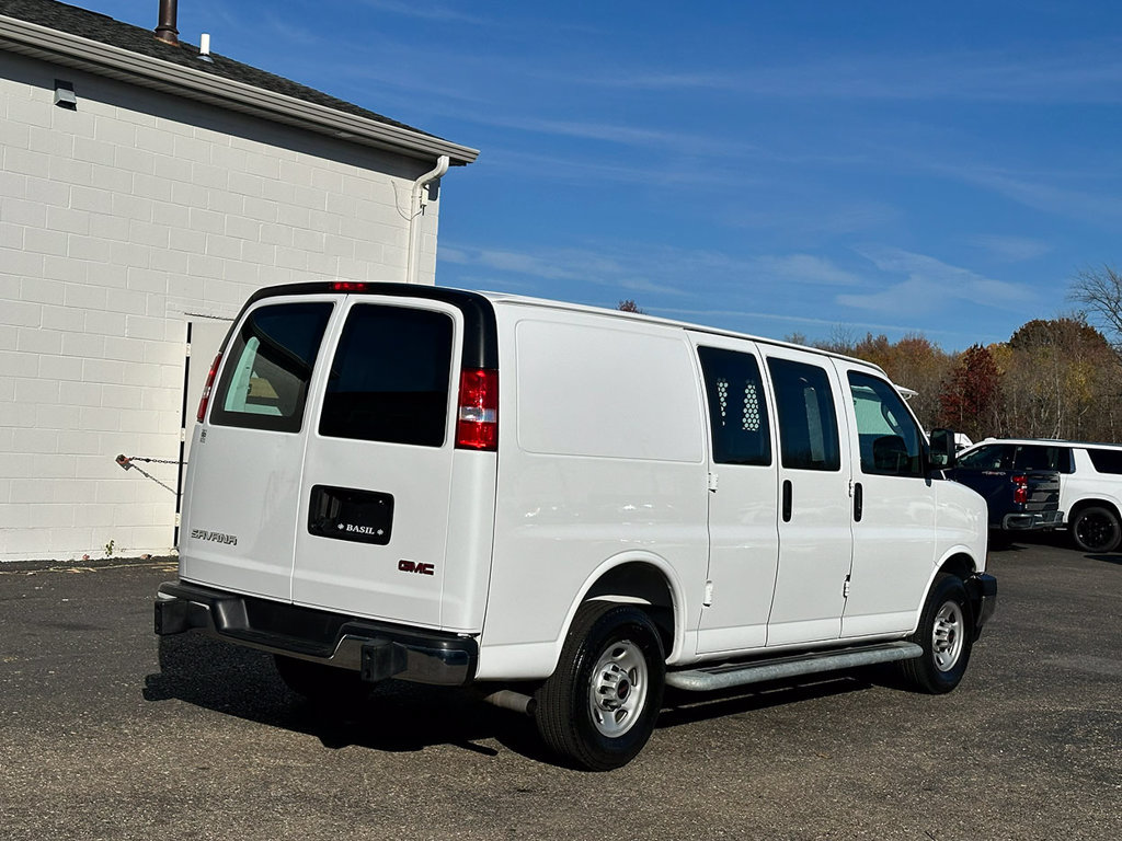 Used 2025 GMC Savana 2500 w/ Driver Convenience Package RWD image 2