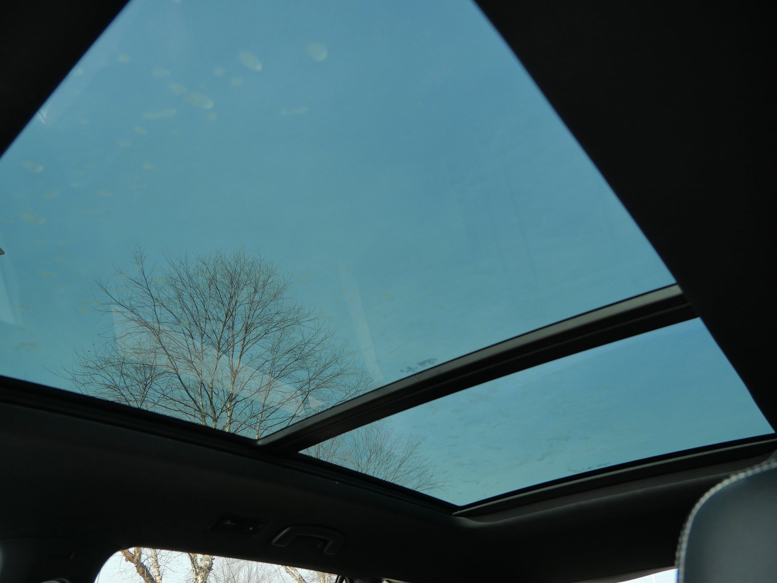 Certified 2021 Volkswagen Atlas Cross Sport SEL R-Line w/ Cross Sport MDO Package AWD/4WD image 34