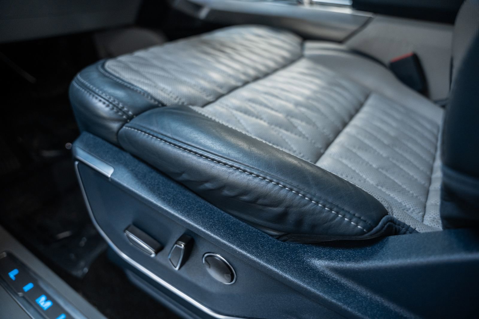 Used 2023 Ford F150 Limited image 51