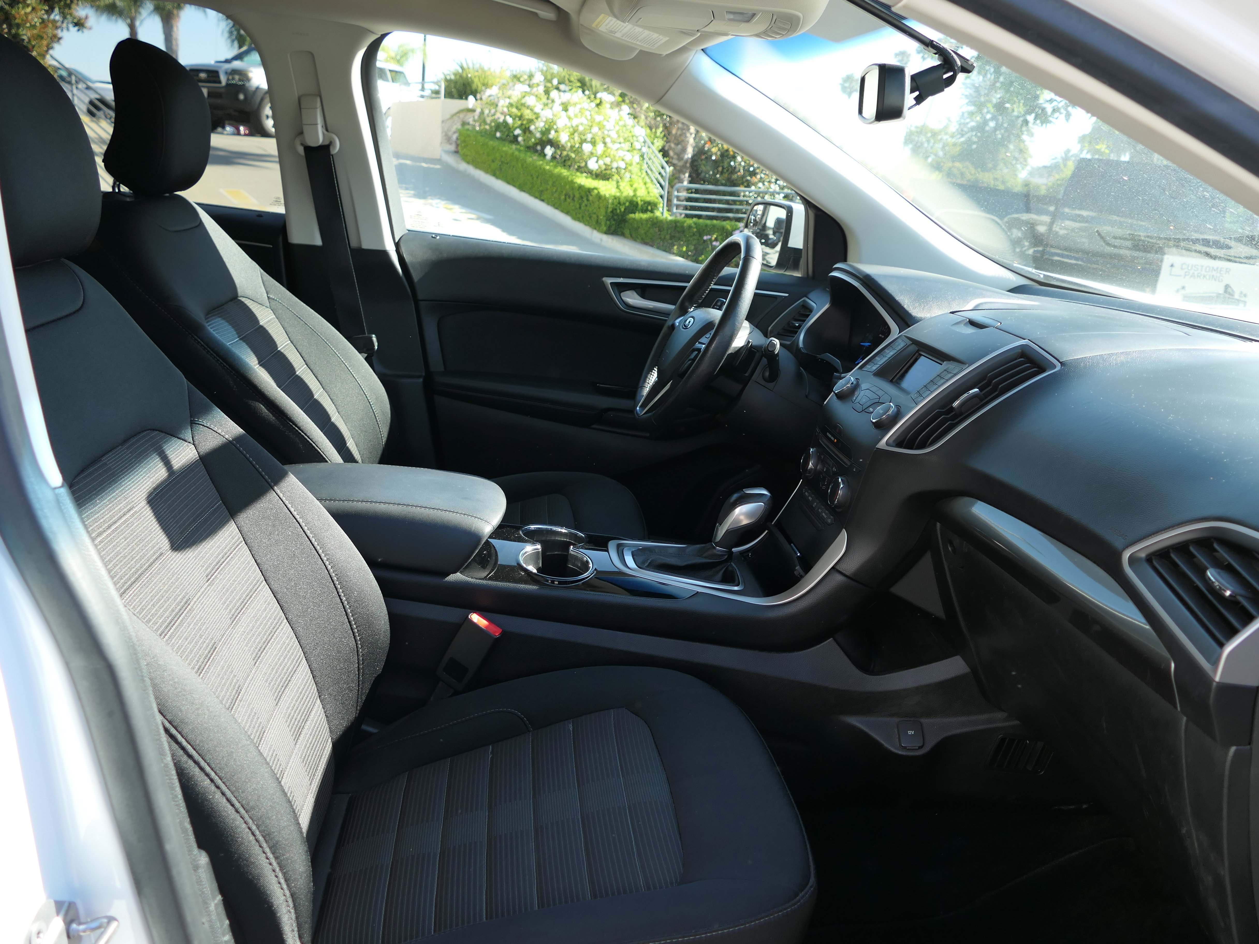 Used 2018 Ford Edge SEL FWD image 27