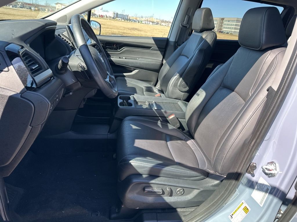 Used 2023 Honda Odyssey Touring image 17