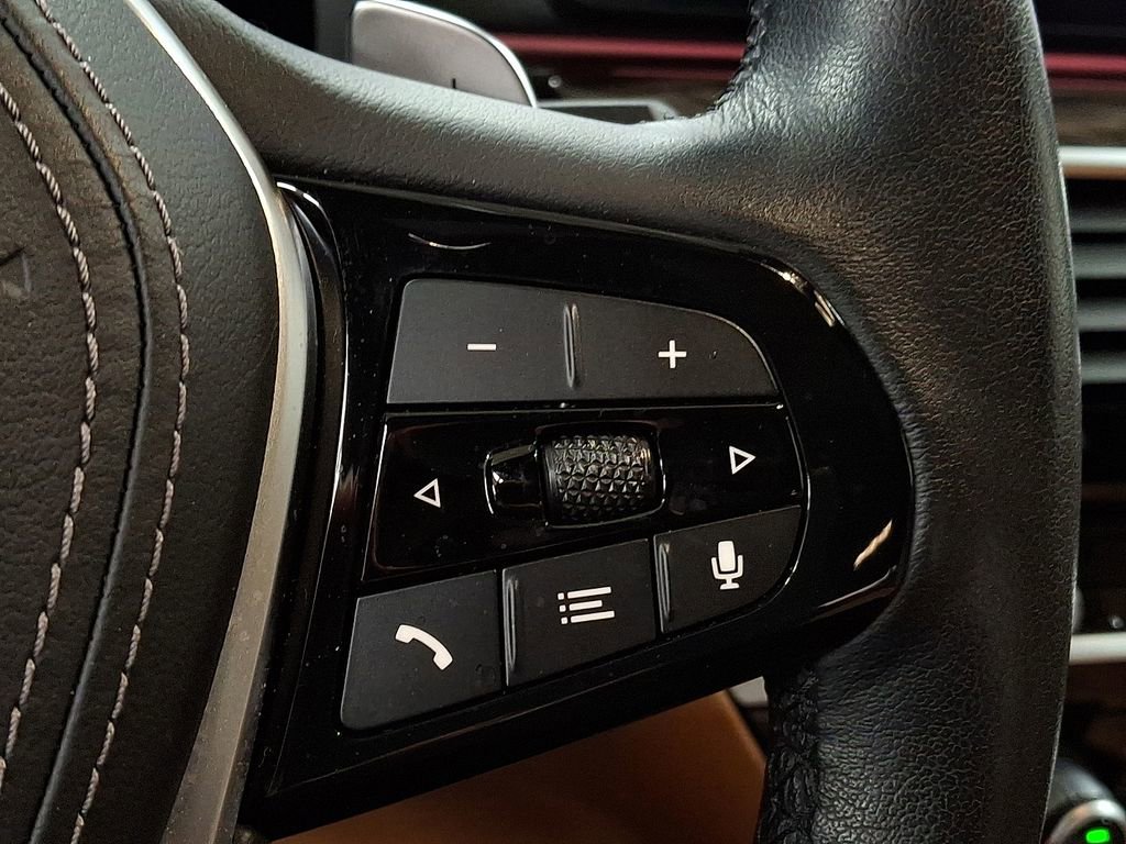 Certified 2023 BMW 530i xDrive w/ Premium Package image 17