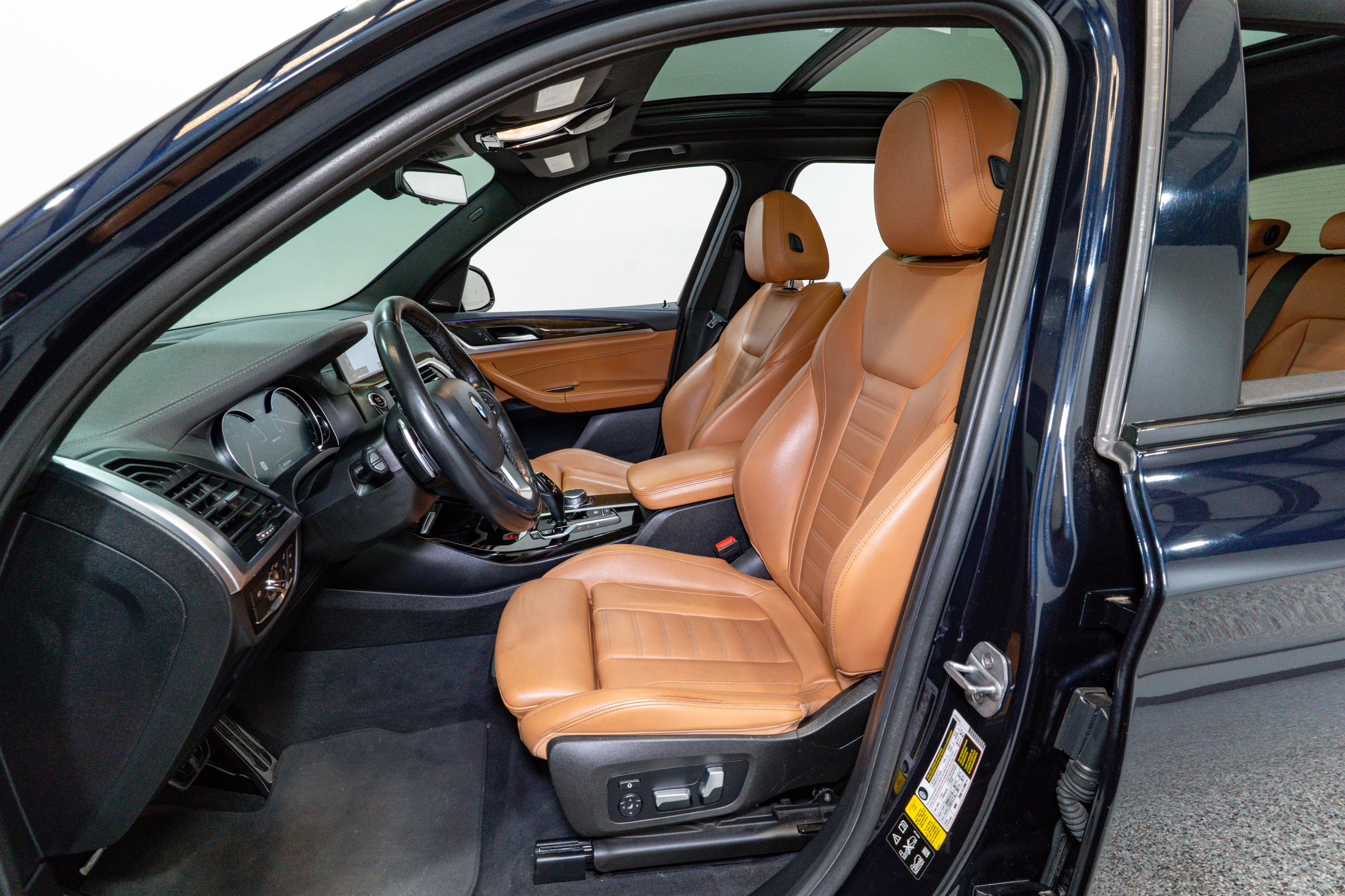 Used 2018 BMW X3 M40i image 17