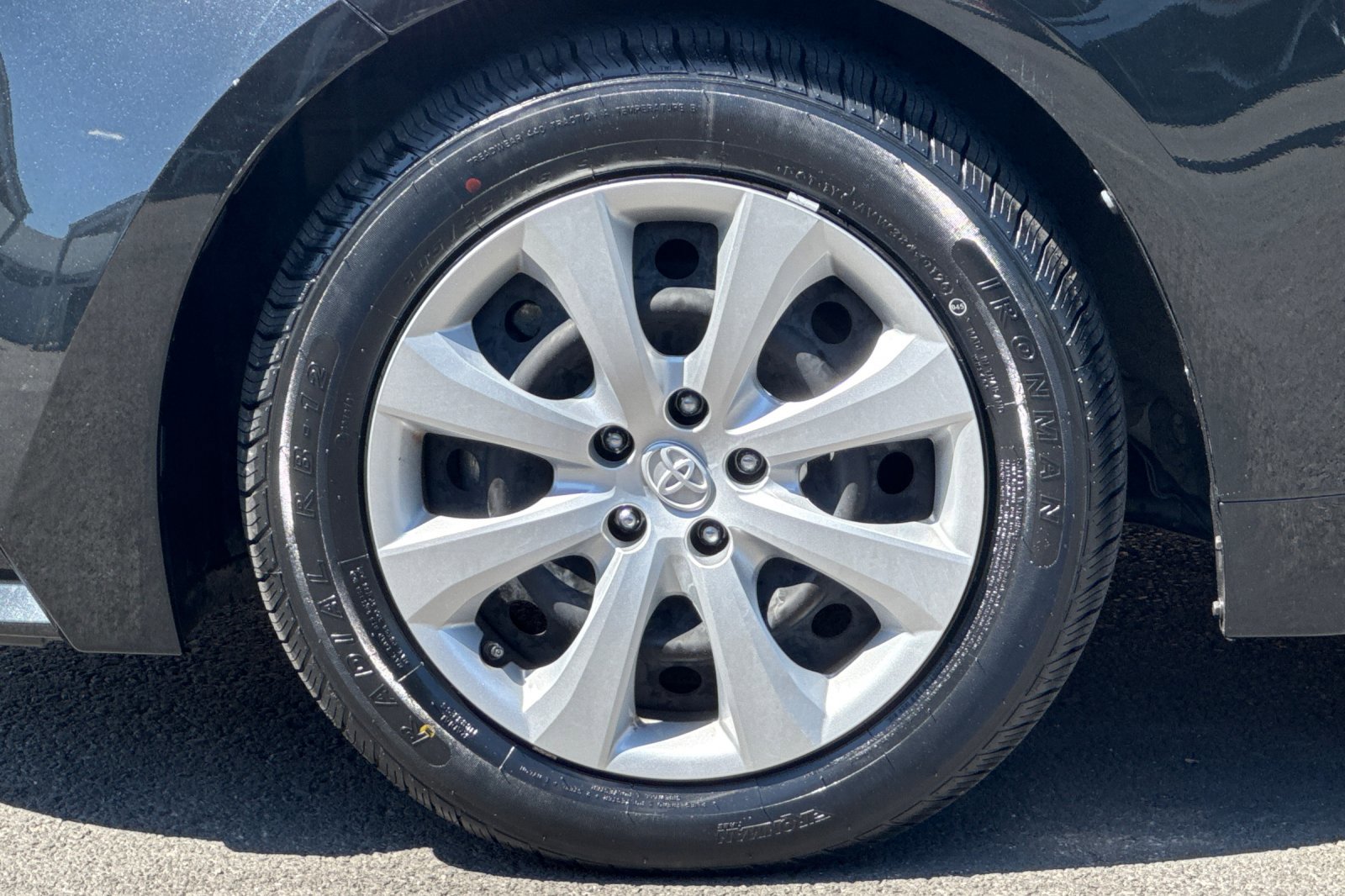 Used 2021 Toyota Corolla LE FWD image 11