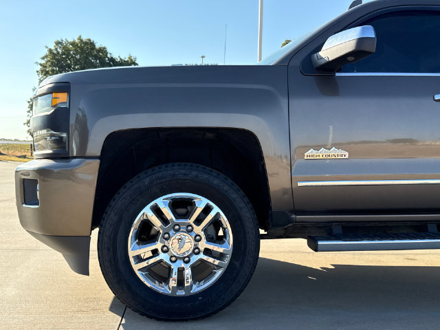Used 2015 Chevrolet Silverado 2500 High Country w/ Duramax Plus Package AWD/4WD image 5
