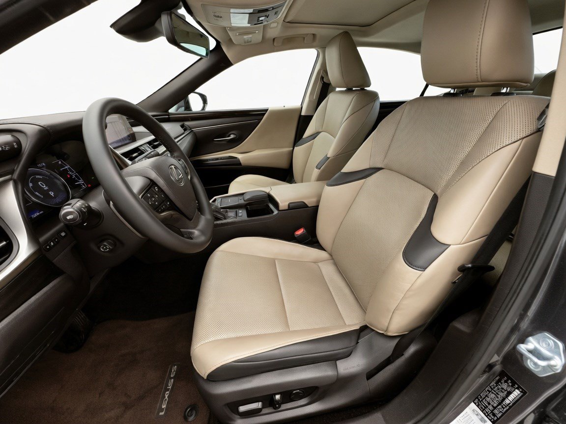 Used 2020 Lexus ES 300h w/ Premium Package FWD image 13