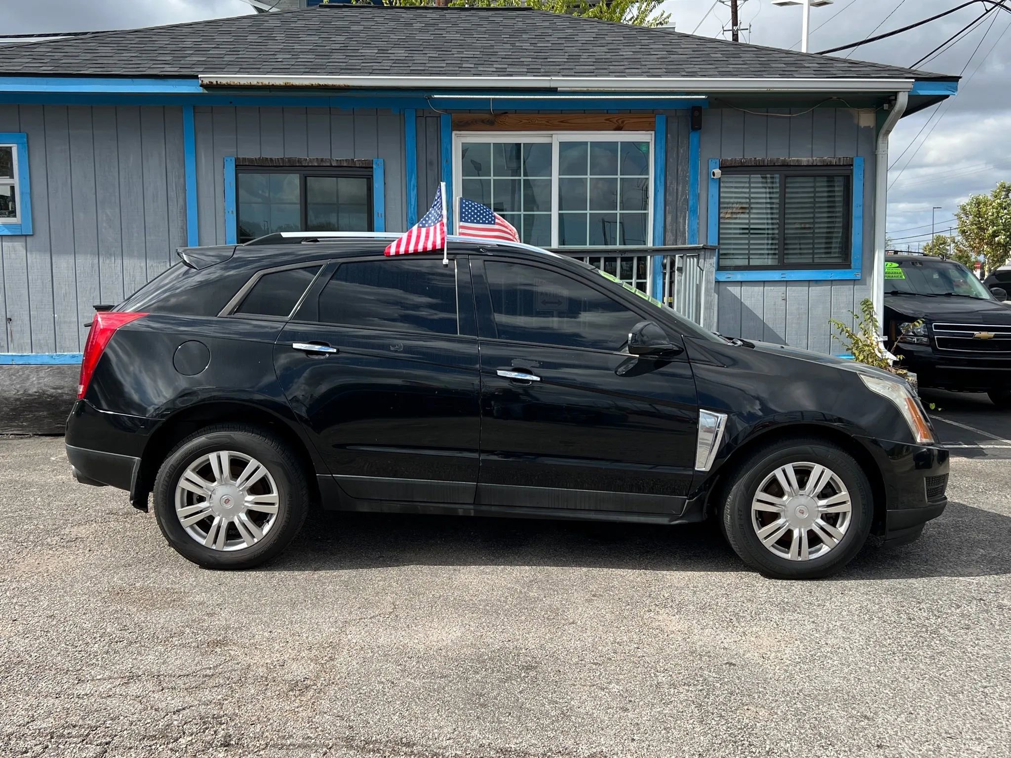 Used 2013 Cadillac SRX Luxury w/ Driver Awareness Package image 5