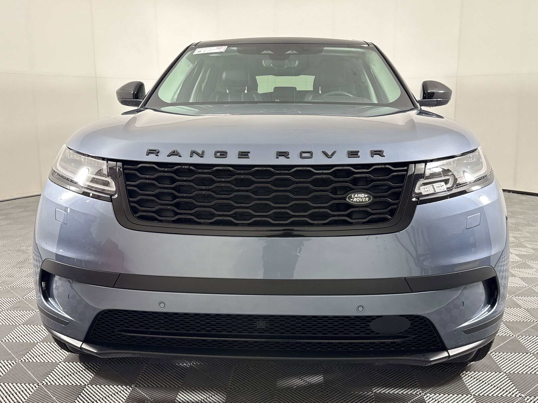 Certified 2023 Land Rover Range Rover Velar S image 6