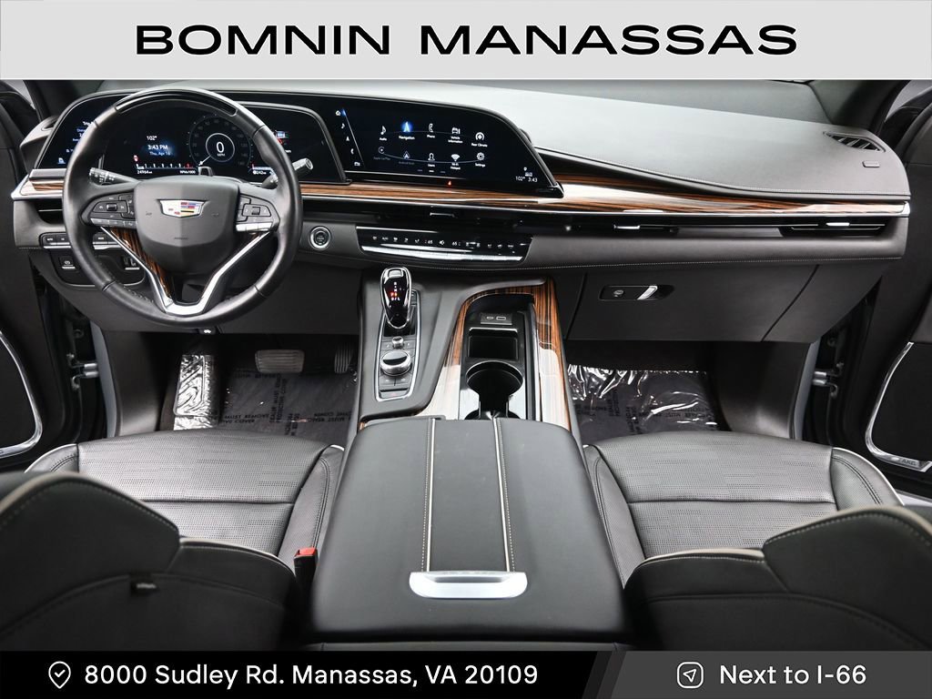 Used 2024 Cadillac Escalade ESV Premium Luxury AWD/4WD image 21
