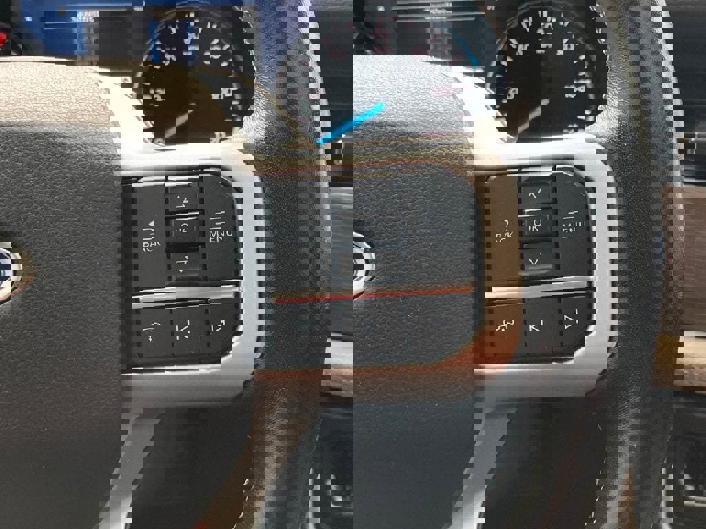 Used 2022 Ford Expedition Limited image 18