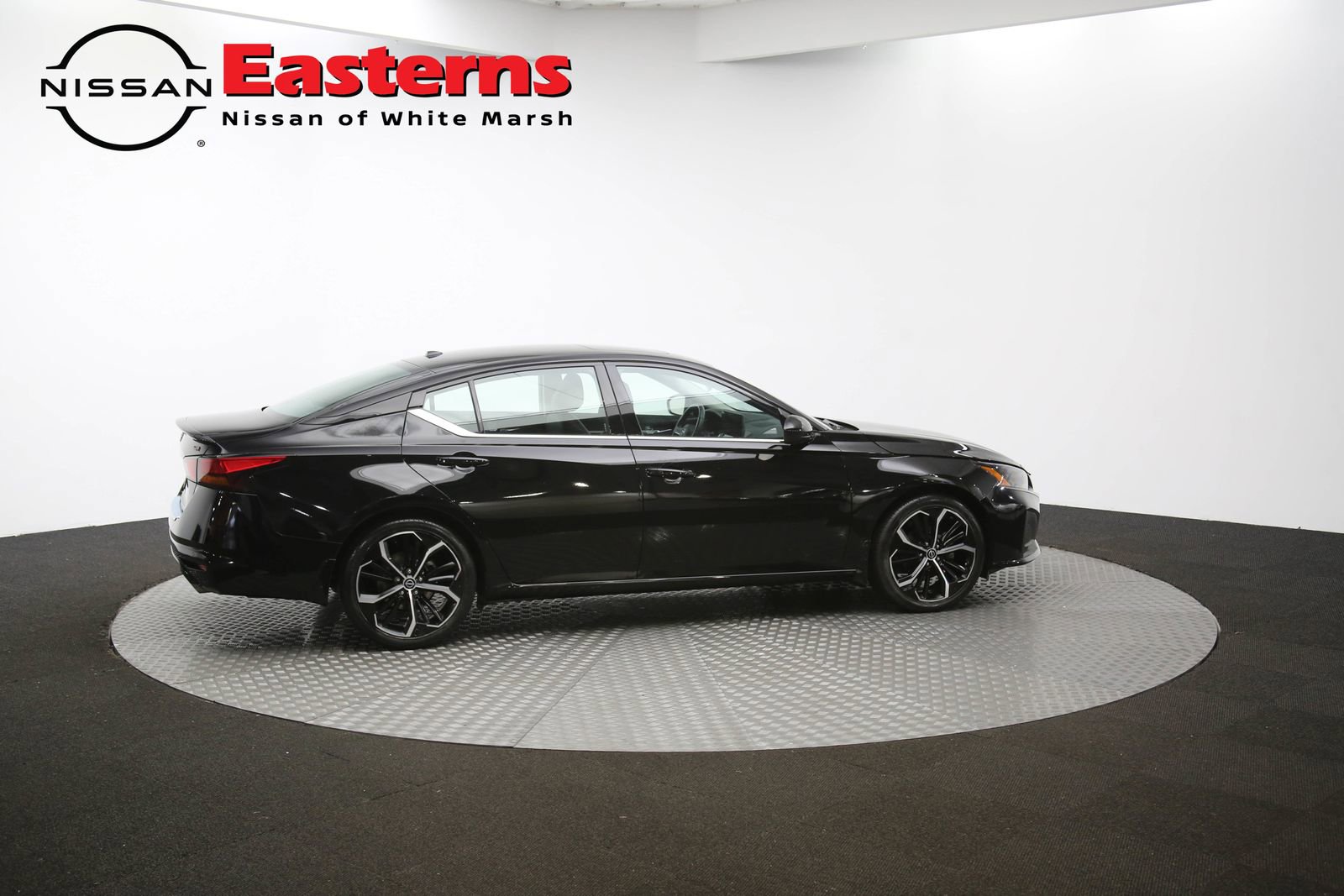 Used 2023 Nissan Altima 2.5 SR w/ SR Premium Package image 63
