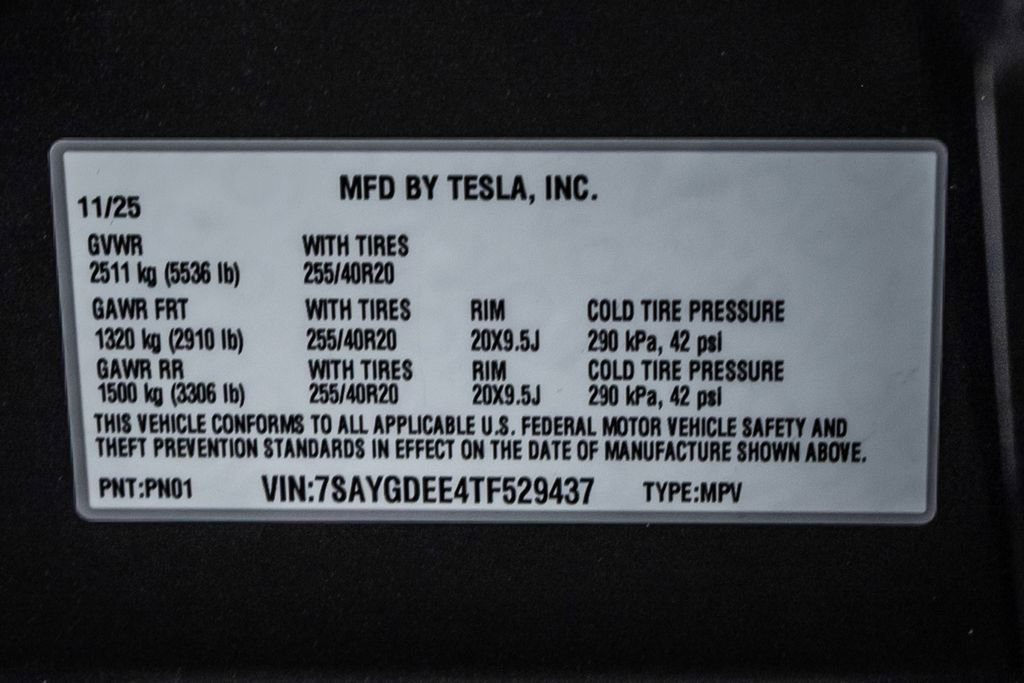 Used 2026 Tesla Model Y AWD image 30