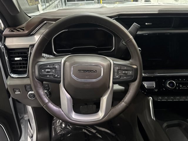 Used 2024 GMC Sierra 3500 Denali w/ Denali Reserve Package AWD/4WD image 20