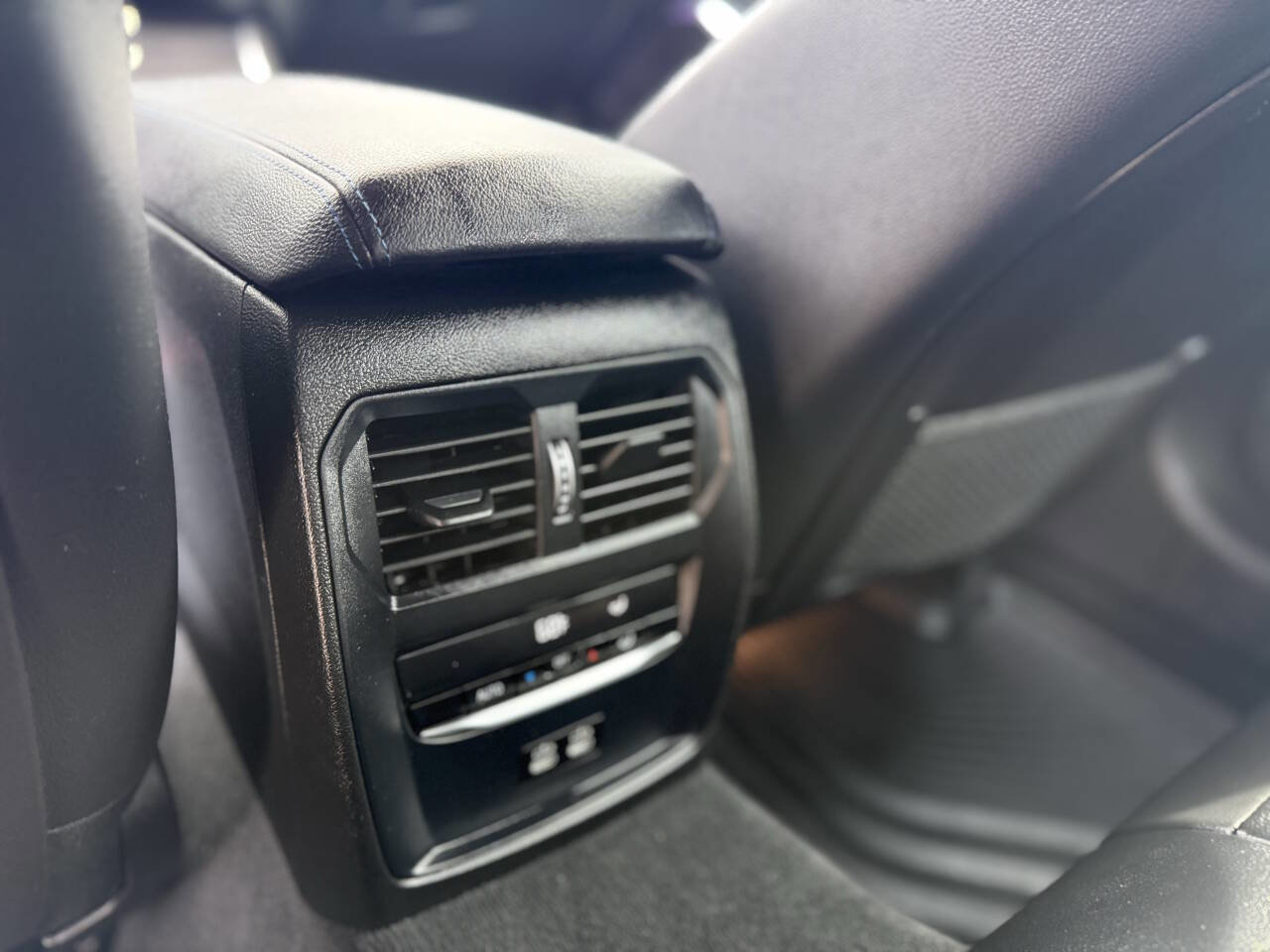 Used 2021 BMW 330i Sedan RWD image 19