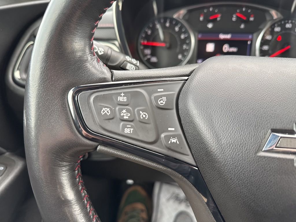 Used 2022 Chevrolet Equinox RS w/ RS Leather Package image 25