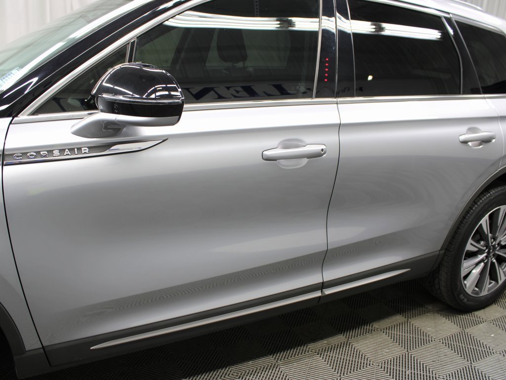 Used 2022 Lincoln Corsair Reserve w/ Elements Package image 40