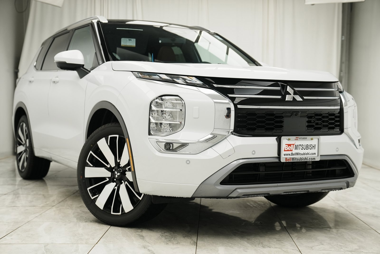New 2025 Mitsubishi Outlander SEL