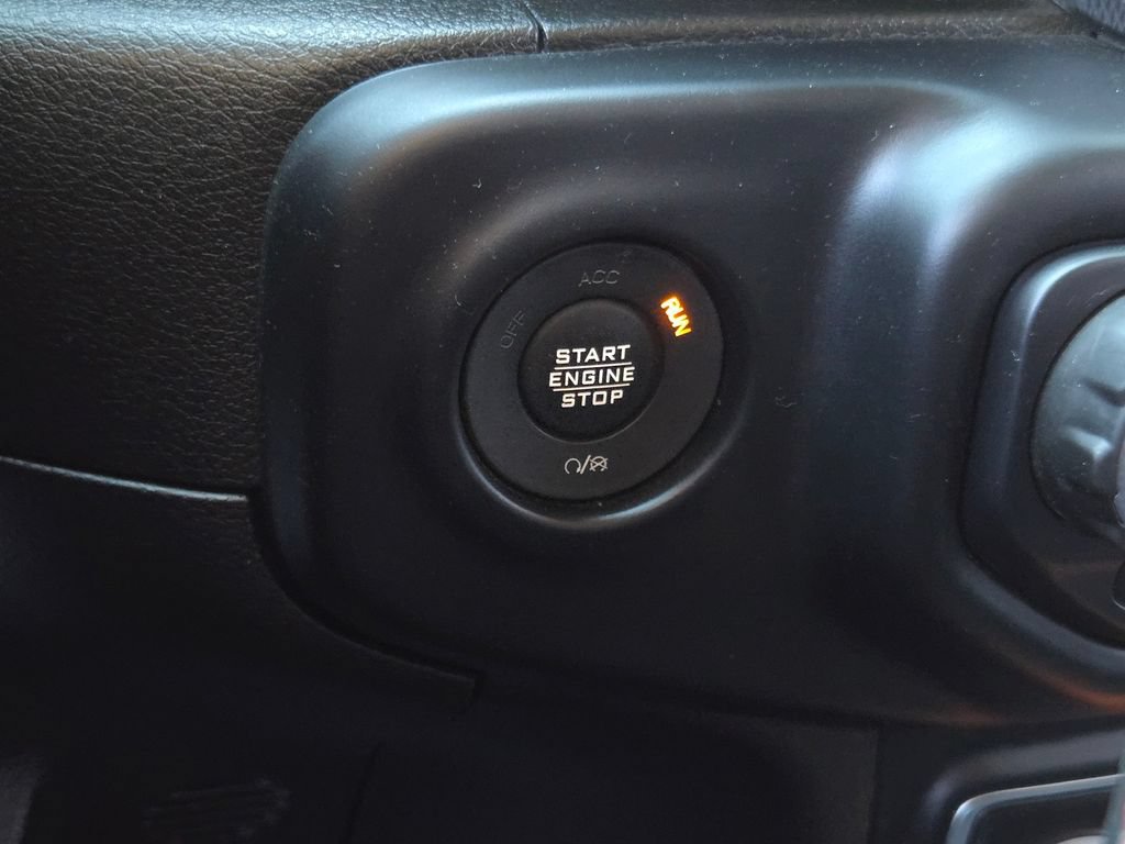 Used 2020 Jeep Gladiator Rubicon AWD/4WD image 26