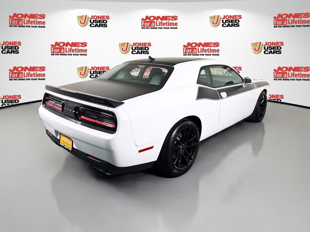 Used 2020 Dodge Challenger R/T w/ T/A Package image 16