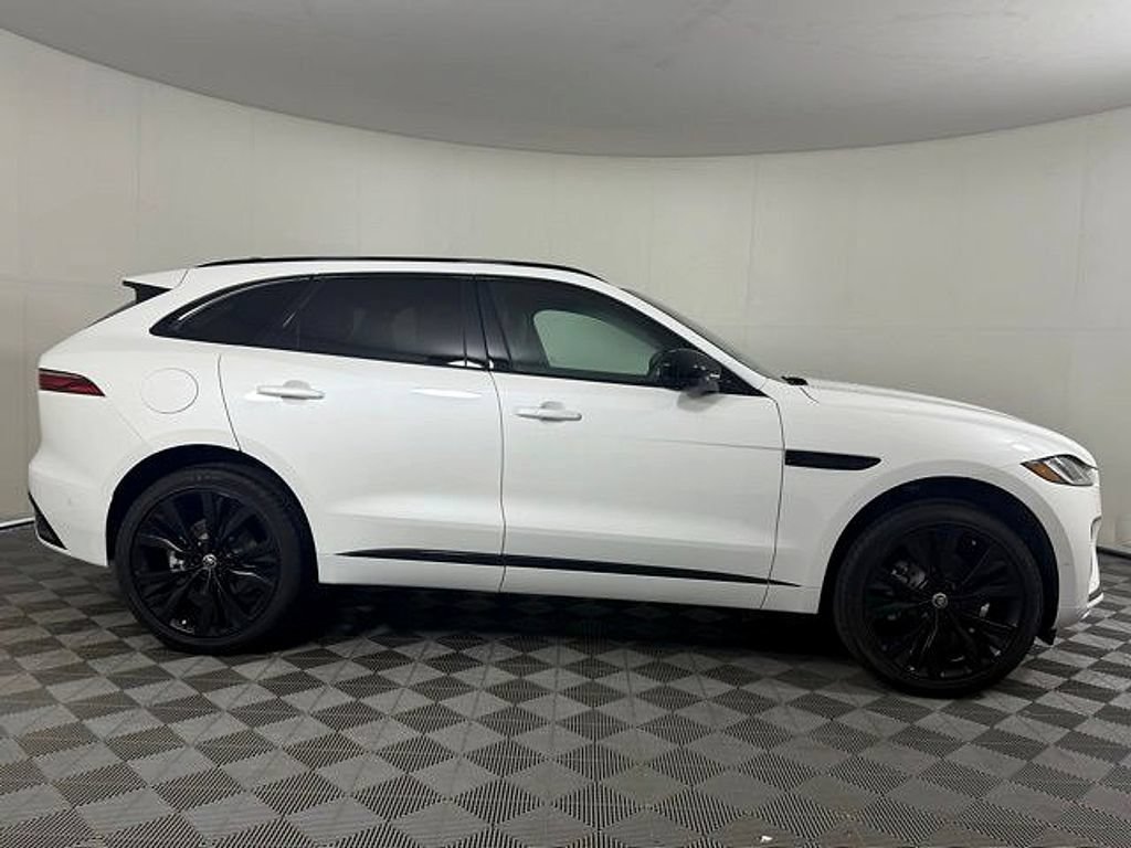 New 2026 Jaguar F-PACE R-Dynamic S AWD/4WD image 9