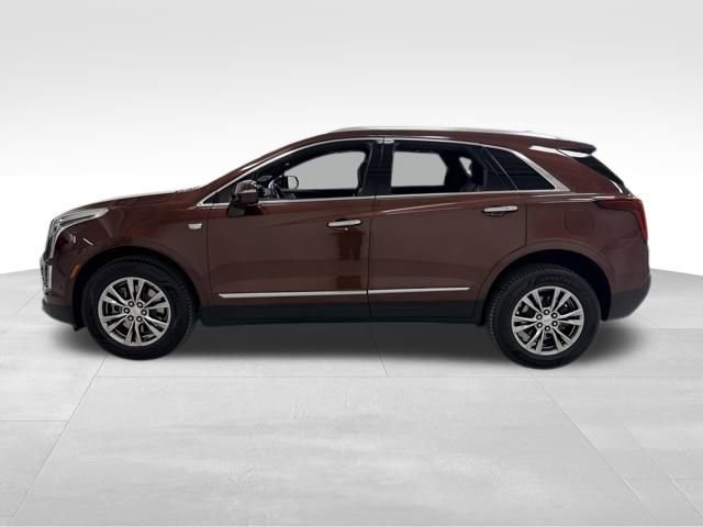 Certified 2022 Cadillac XT5 Premium Luxury w/ Technology Package AWD/4WD image 3