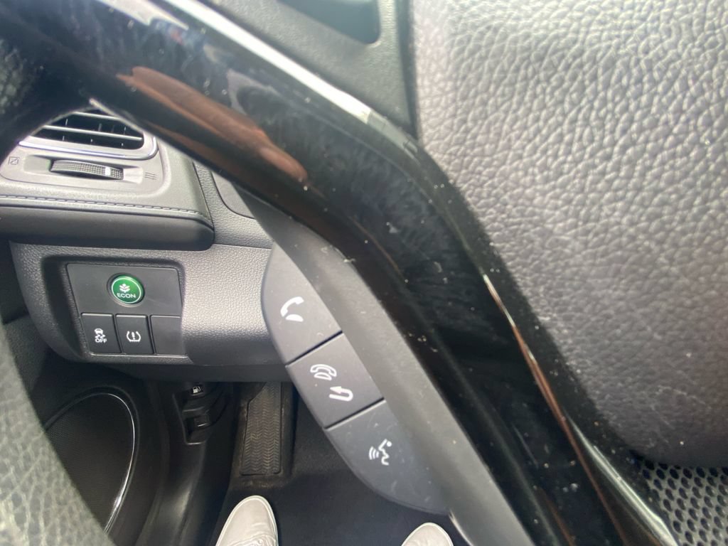 Used 2018 Honda HR-V EX image 30