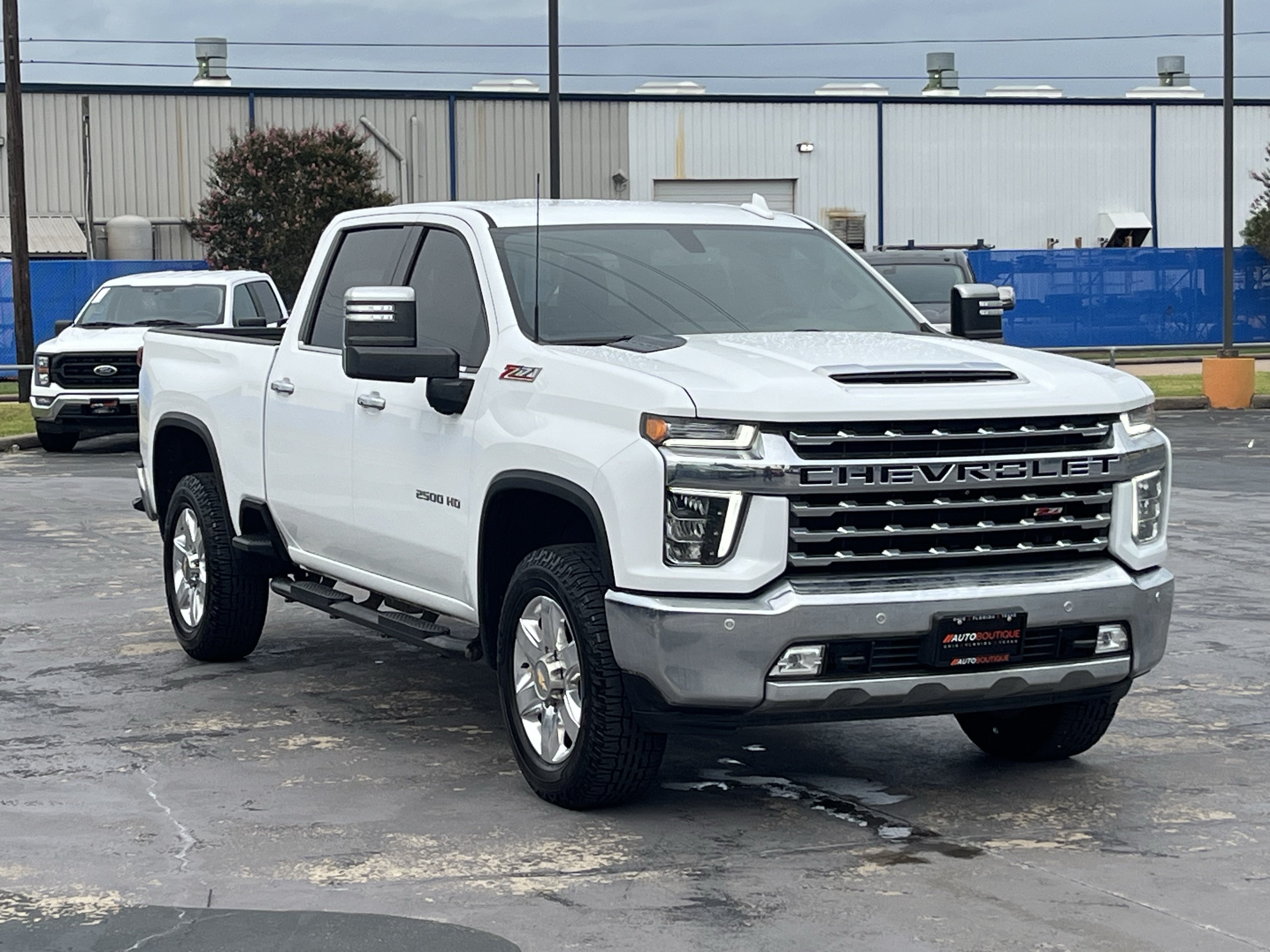 Used 2023 Chevrolet Silverado 2500 LTZ AWD/4WD image 5