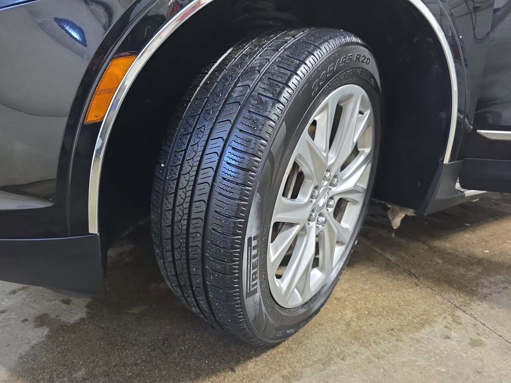 Used 2019 Cadillac XT5 Luxury w/ Trailering Package image 33