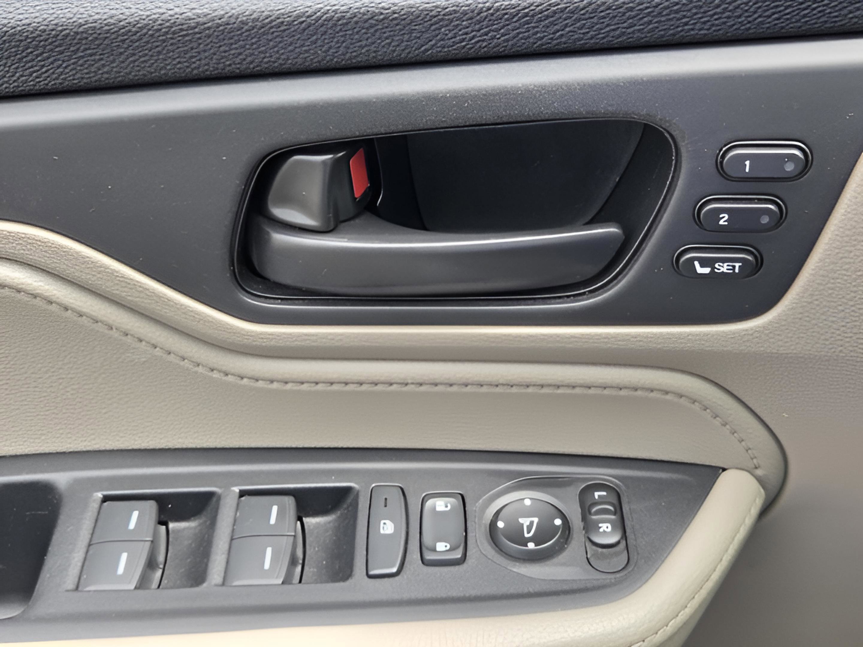 Used 2021 Honda Odyssey EX-L image 26