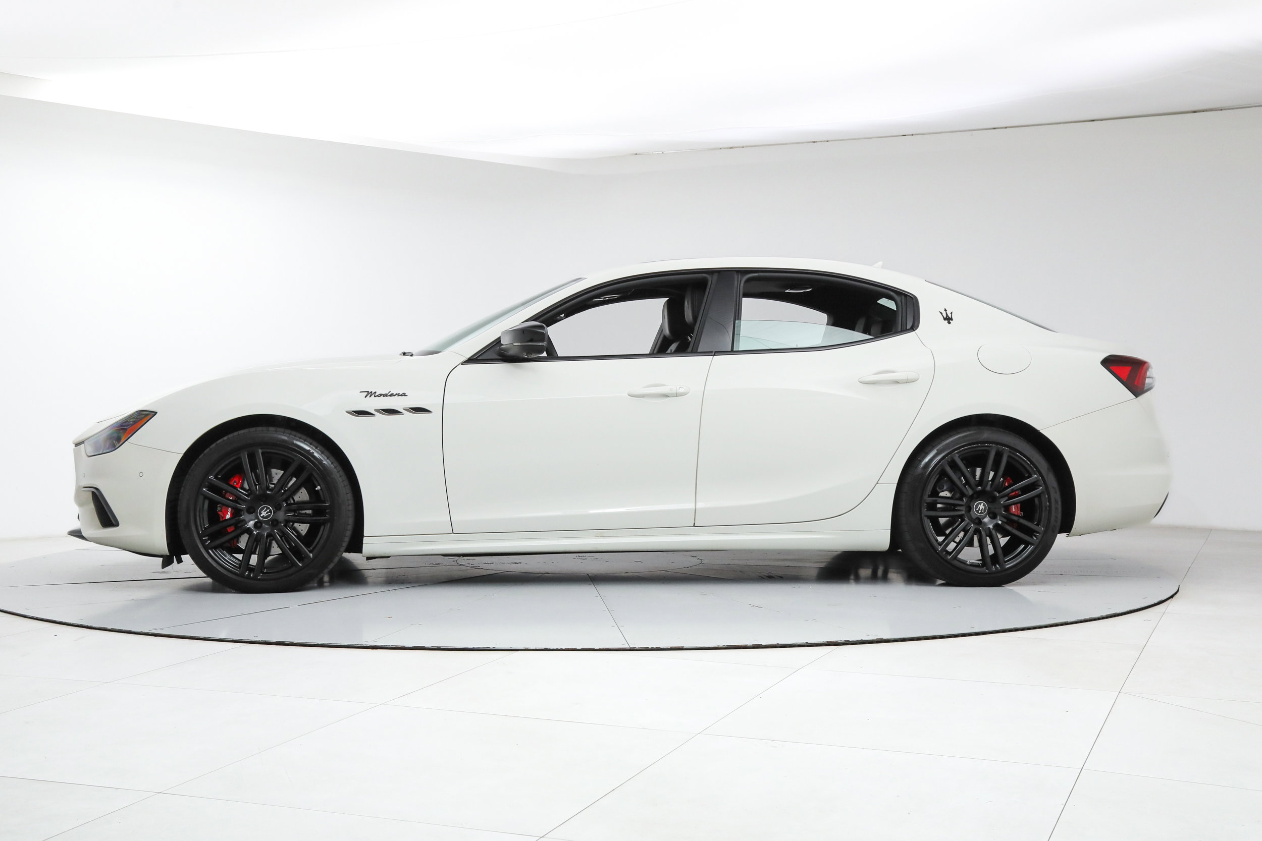 Certified 2023 Maserati Ghibli Modena image 2