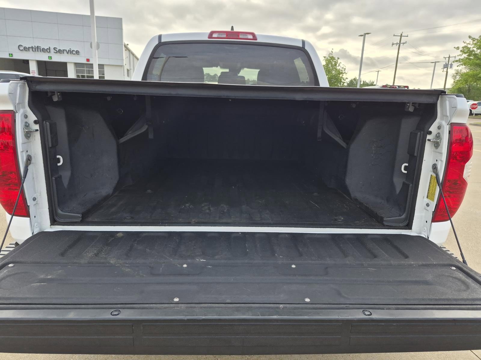 Used 2021 Toyota Tundra SR5 w/ Trail Edition AWD/4WD image 11