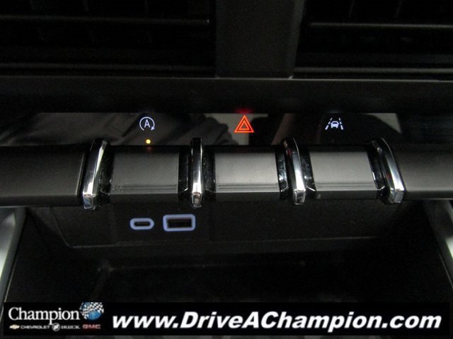 Used 2024 Chevrolet Colorado Trail Boss image 29