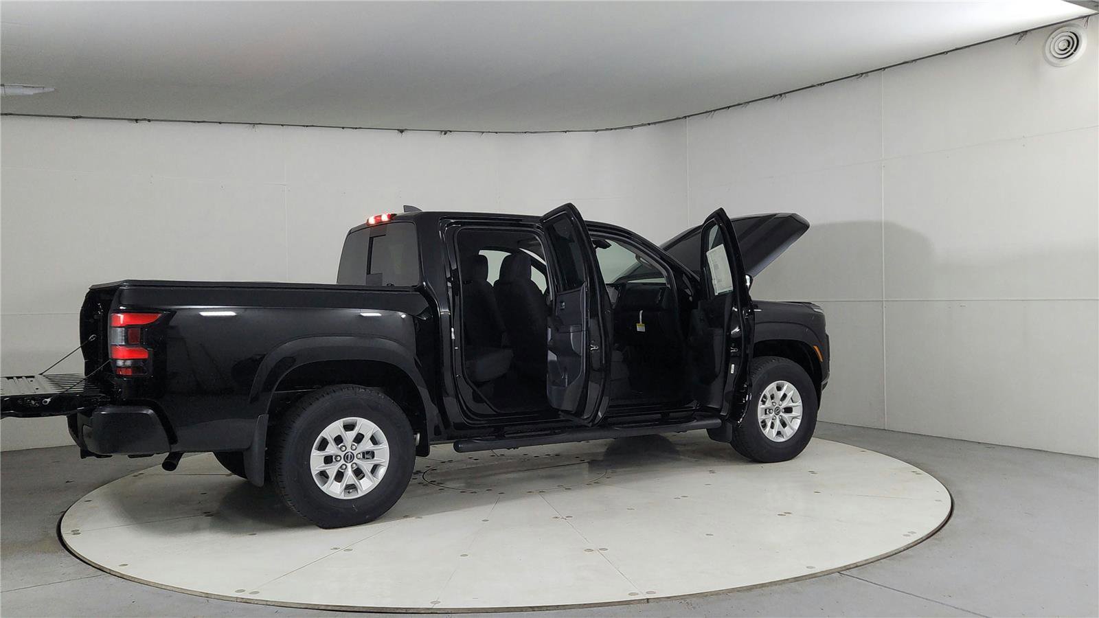 New 2026 Nissan Frontier S image 12